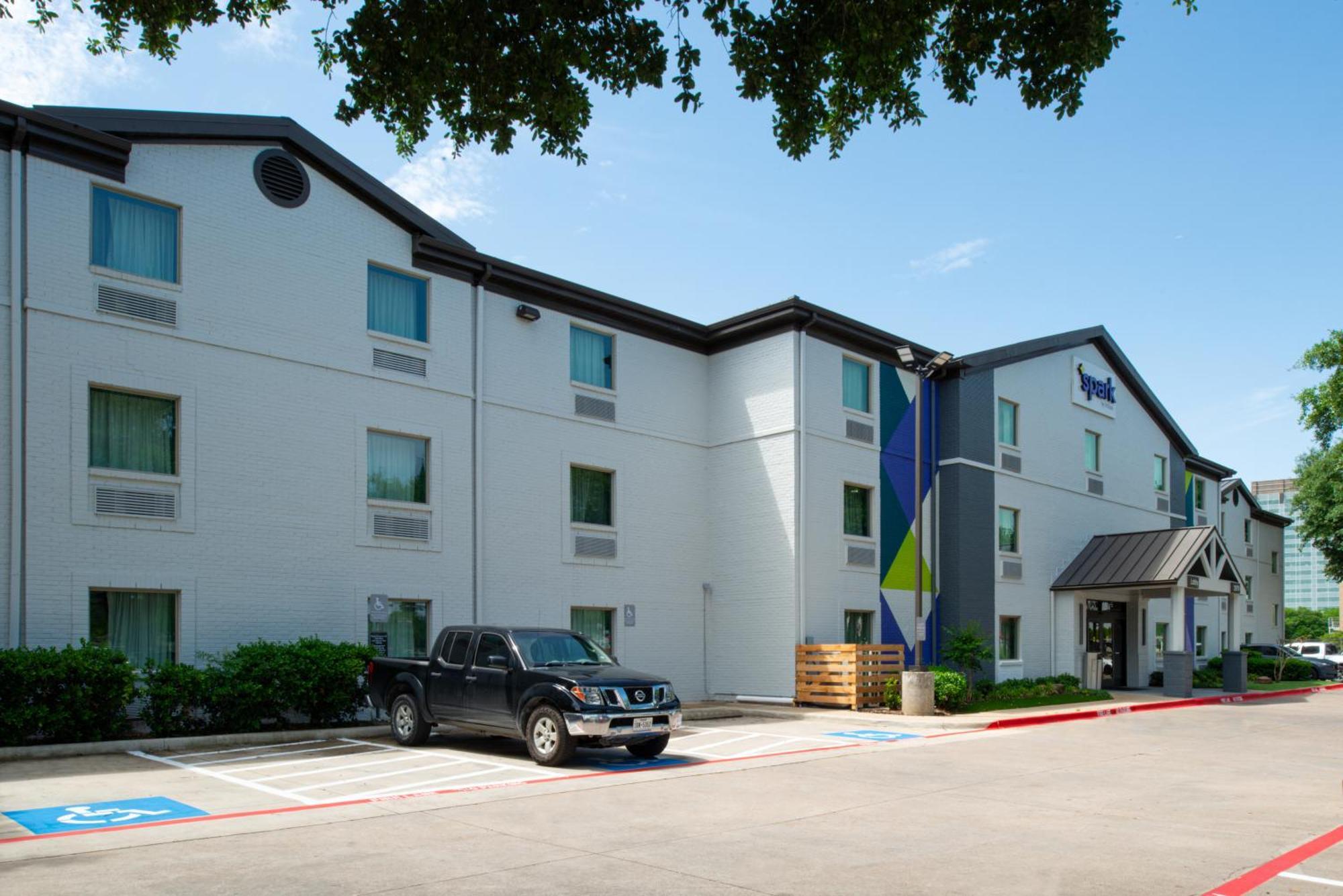 Spark By Hilton Dallas Market Center Bagian luar foto