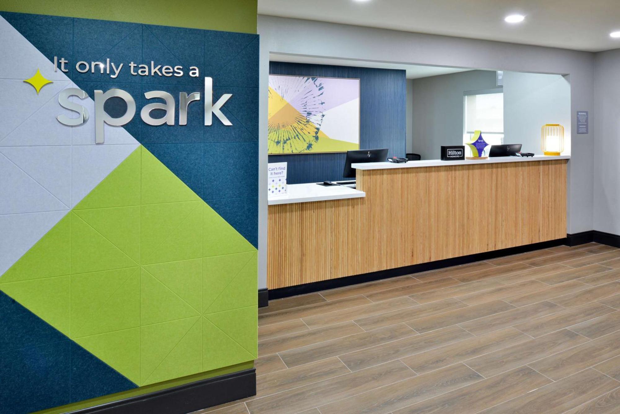 Spark By Hilton Dallas Market Center Bagian luar foto